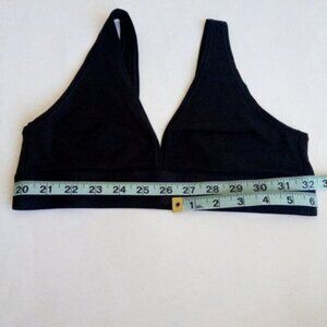 TNA Triangle Soft Bralette Size L  Black